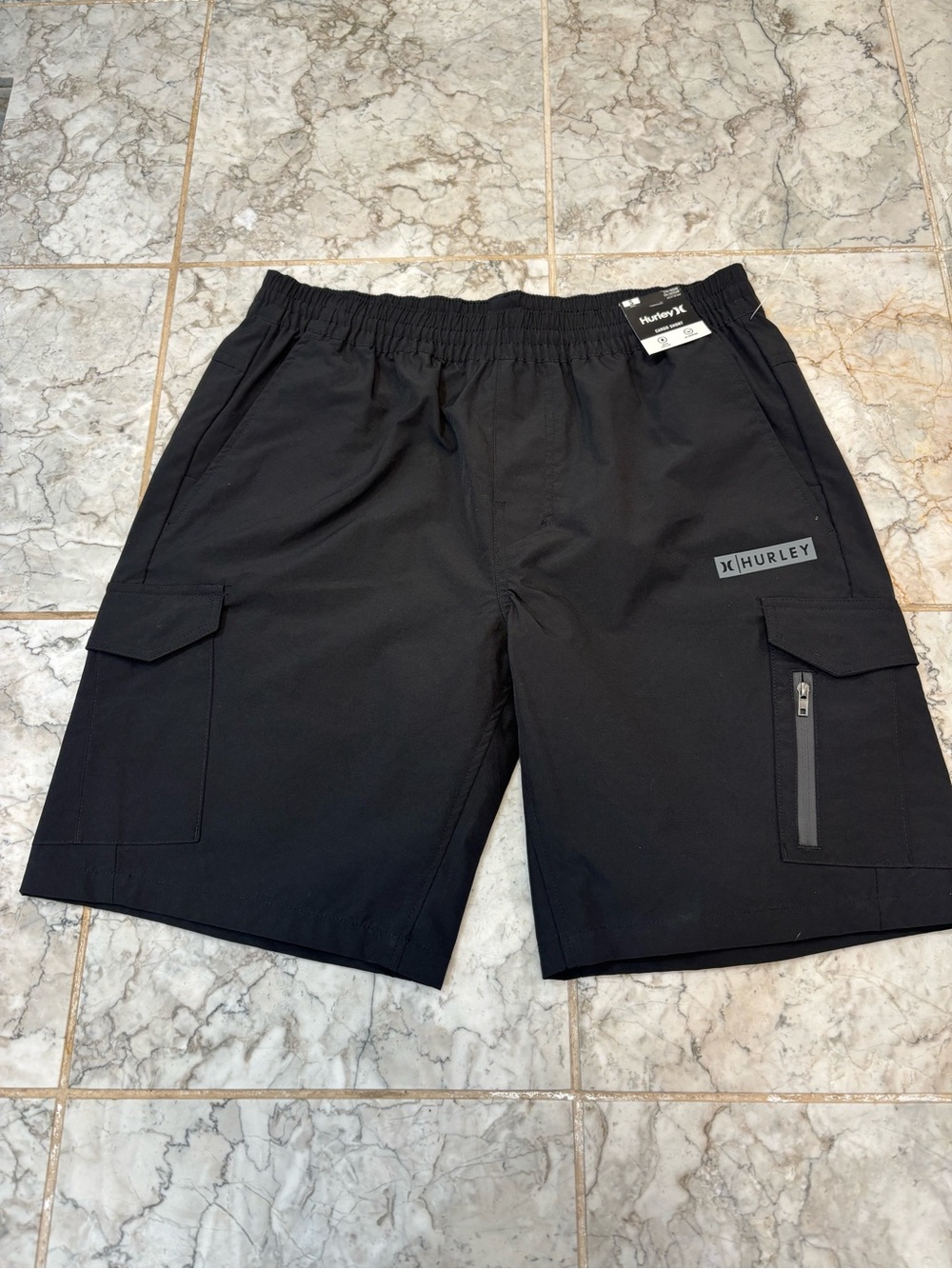 Hurley Men’s Command Cargo Short Black Sz Small 9.5” Inseam 20” Outseam Pockets